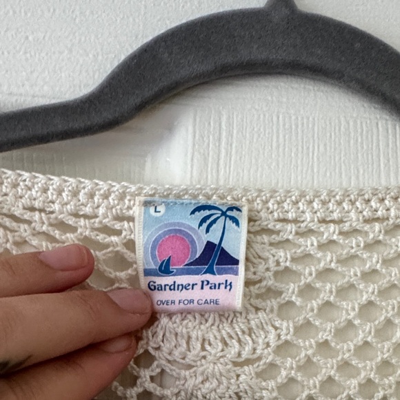 Women's Garden Park Open-Knit Crotchet Top - Picture 5 of 7